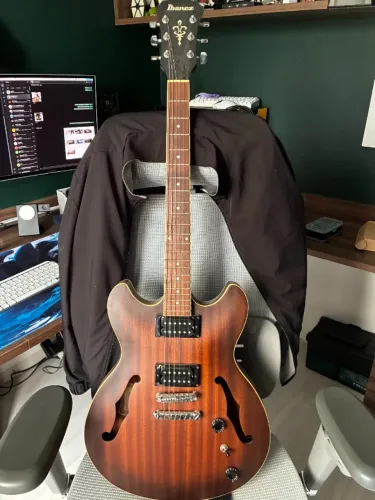 Guitarra Ibanez semi-acustica AS53