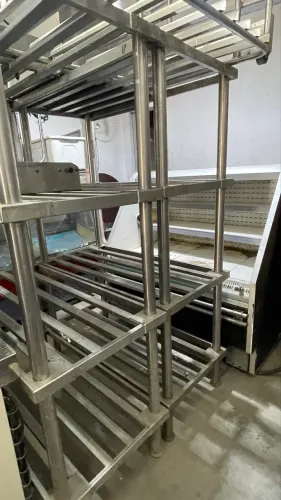 Prateleira em inox 304 reforçada 