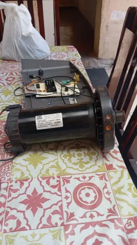 Motor de esteira egocêntrica