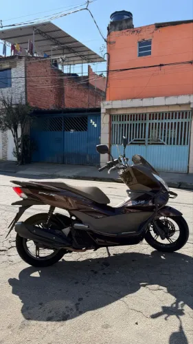 PCX 150 DLX 17/18