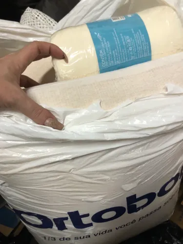 2 travesseiros da NASA