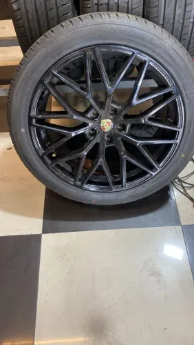 Rodas aro 20 5x114 mais pneus novos 