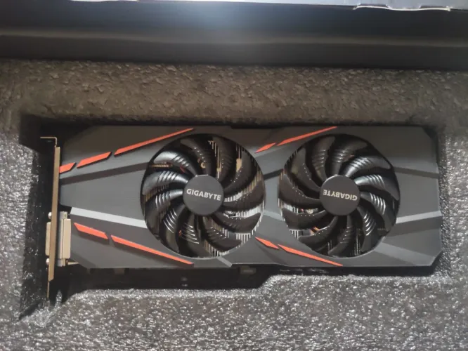 GTX 1060 6GB GIGABYTE
