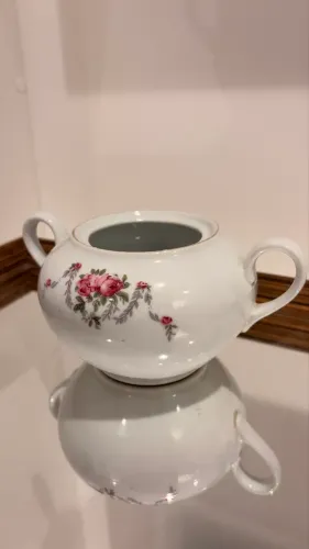 Açucareiro Renner em Porcelana - Guirlandinha Alemã