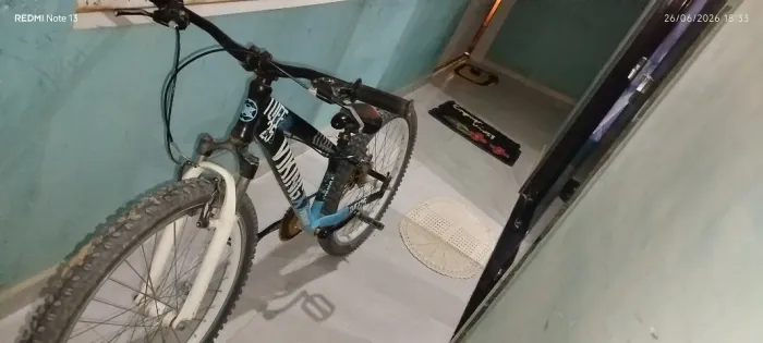 bicicleta. Viking x. Aro 26. Azul