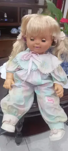 Boneca Fala Neném - Falando