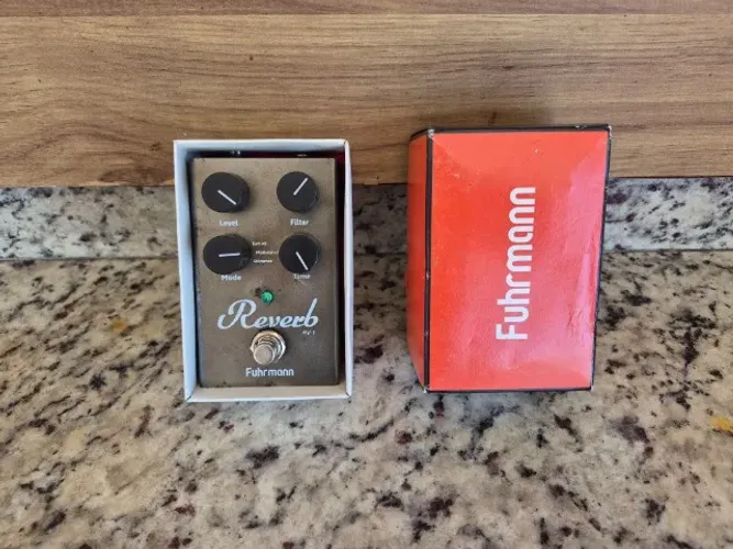 Pedal Reverb Fuhrmann Rv-1, com a caixa original, Zerado!!!
