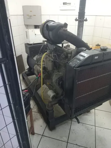 Gerador 55 kva motor MWM seminovos funcionando valo $58.000 só ligar *71 ou zap