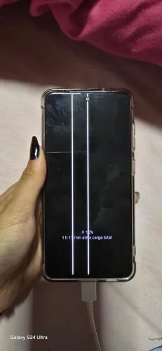 Vende-se s21 fe com tela danificada,mais esta funcionando tudo normal