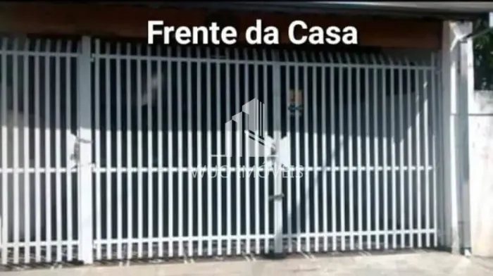 Casa para Venda no bairro Vila Martinez - Jacareí/SP