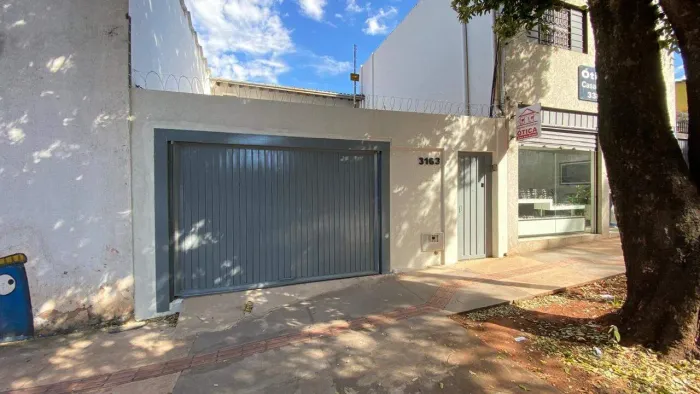 Sobrado para Aluguel no Centro de Campo Grande (2 quartos, 1 suíte) 123 m²