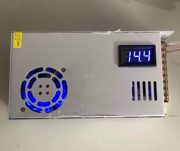 Fonte chaveada 90A e também temos 50a 