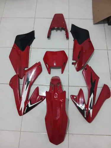 Vende-se kit carenagem Xr tornado completo 