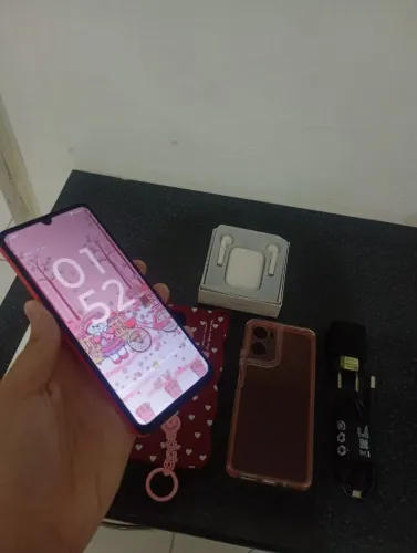 VENDO MOTO G06 NOVO SEM MARCAS DE USO.