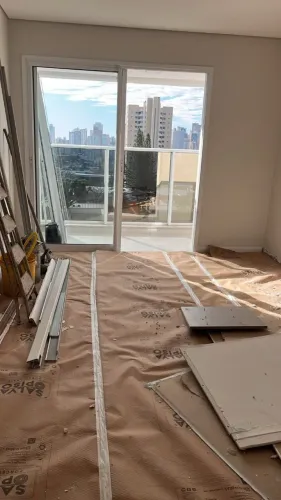 PORTA DE SACADA 2,09 x 2,2 Altura - Blindex 2 Folhas - Roto Fermax