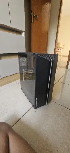 Gabinete gamer aigo
