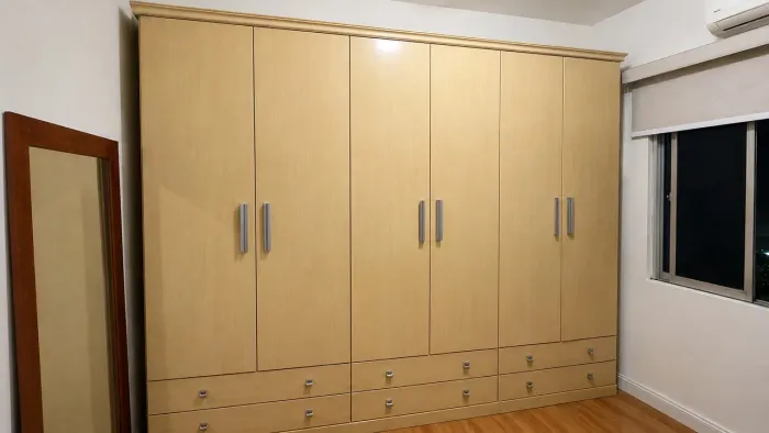 Guarda Roupa Casal 6 portas