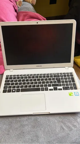 Notebook Samsung: i5 8th, 16gb ram, ssd 500gb