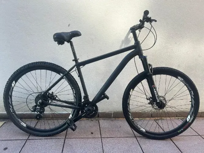 Bicicleta MTB aro 29 shimano