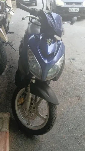 Essa moto e automática neo 2009, documento tudo em dia.