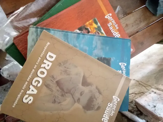 Doação de livros diversos