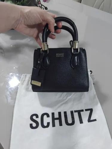 Bolsa shutz nova praticamente, original tamanho baby