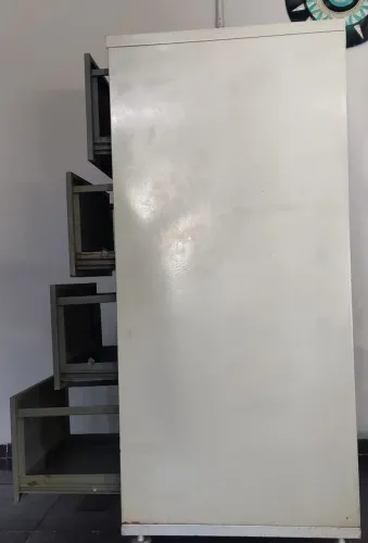 Arquivo em aço 4 Gavetas