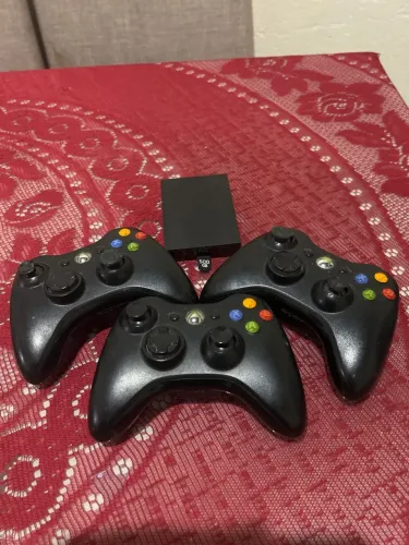 3 Controles Originais Xbox 360 + HD 500GB ?