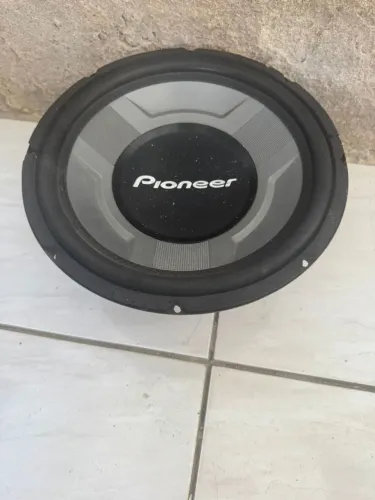 Vendo sub pioneer de 600 w