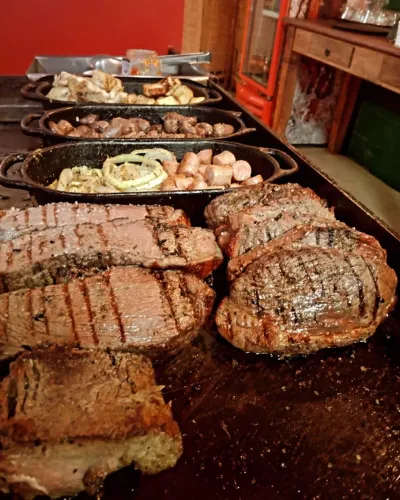 Churrasqueiro/cozinheiro
