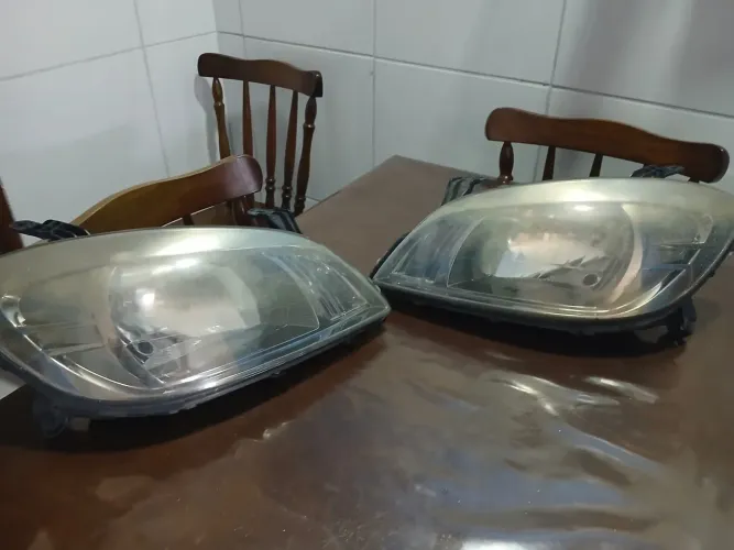 vendo farol de celta original 2007-2013