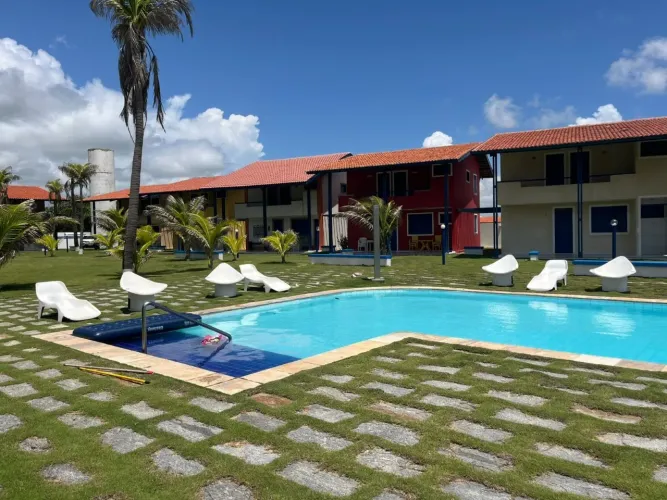 CASA DUPLEX COM 4 SUITES À VENDA NA PRAIA DA TAIBA
