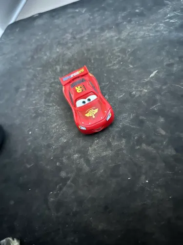 Carrinho mcqueen 