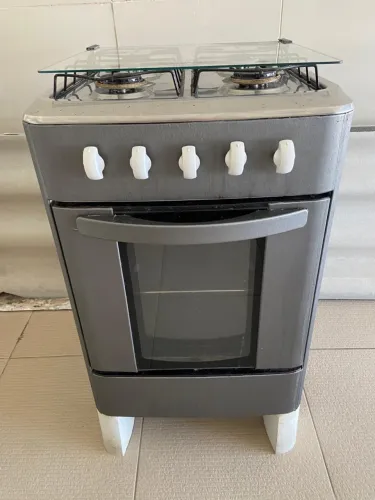 FOGÃO 4 BOCAS ESMALTEC , SUPER NOVO.