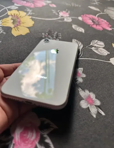 IPHONE XR BRANCO