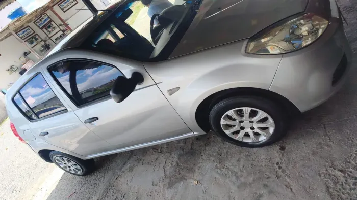 Renault Sandero Authentique Hi-flex 1.0 16V 5P 2012