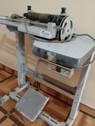 Máquina de cortar vieis semi nova