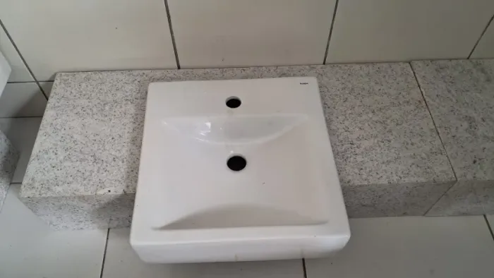 Bancada com cubas em granito para banheiro - NOVAS