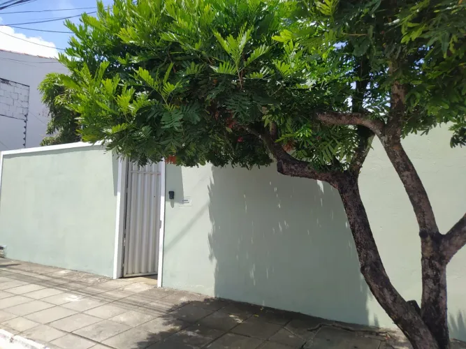 Passo negócio,um hostel individual. Excelente oportunidade.