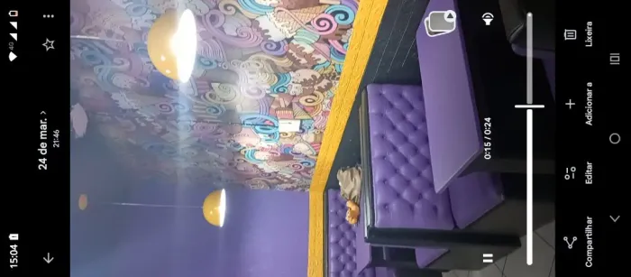 Kit poltrona e mesa açaíteria