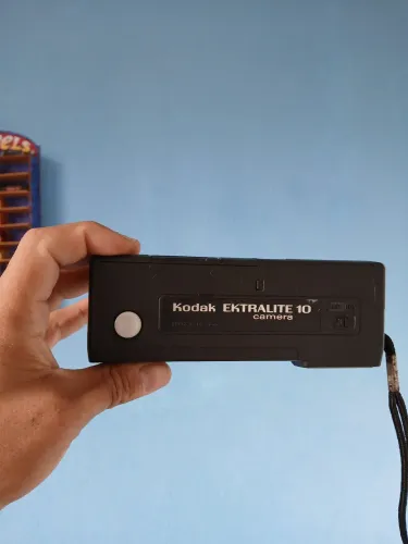 Câmera analógica Kodak extralite 10