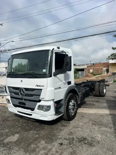 Mercedes bens 1419 2019