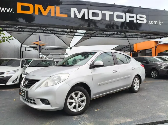 Nissan Versa SL 1.6 16V Flex Fuel 4P Mec. 2014