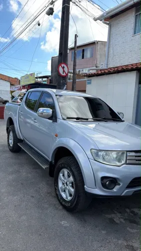 Mitsubishi L200 Triton HPE 3.2 CD TB Int.diesel MEC 2013