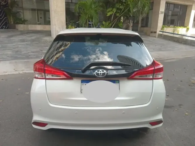 Toyota Yaris Live 1.3 Flex 16V 5P AUT 2021