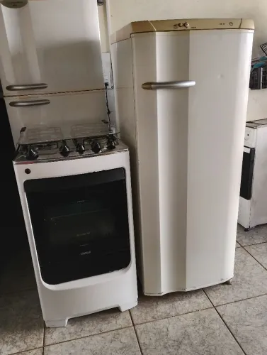 Geladeira e fogão separado valor muda