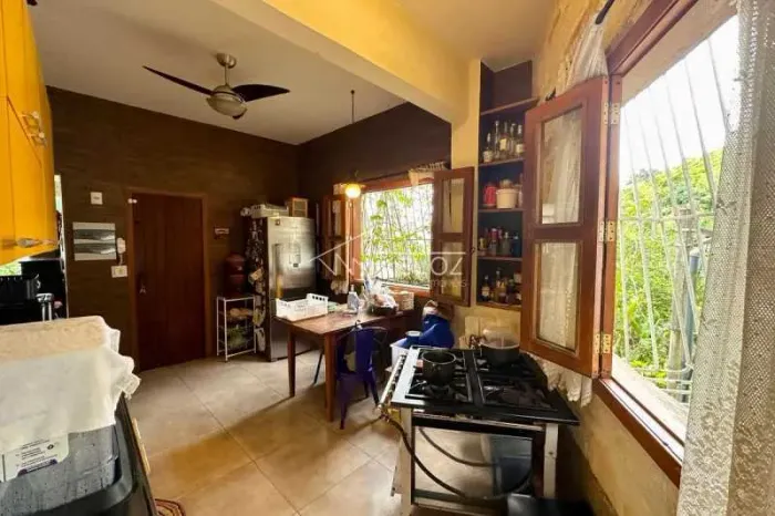 Apartamento : / Residencial / Cosme Velho