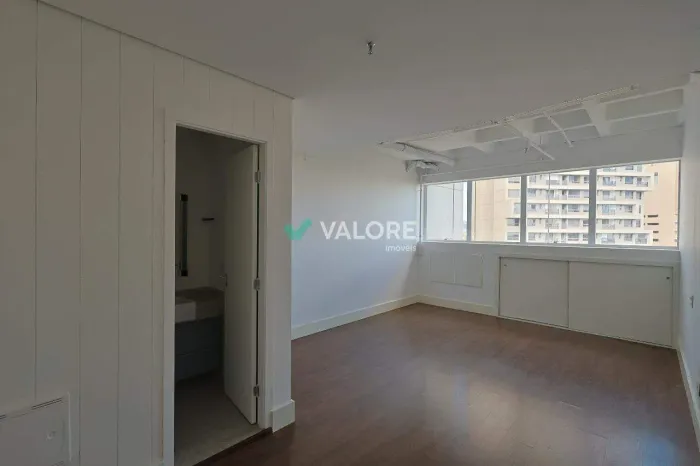 Sala para aluguel no Vila da Serra