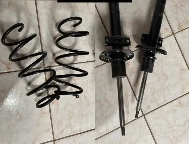 um conjunto de 2 amortecedores dianteiros + 2 molas dianteiras do Volkswagen Gol Rallye