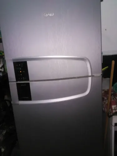 Geladeira Consul frost free crm51 com defeito